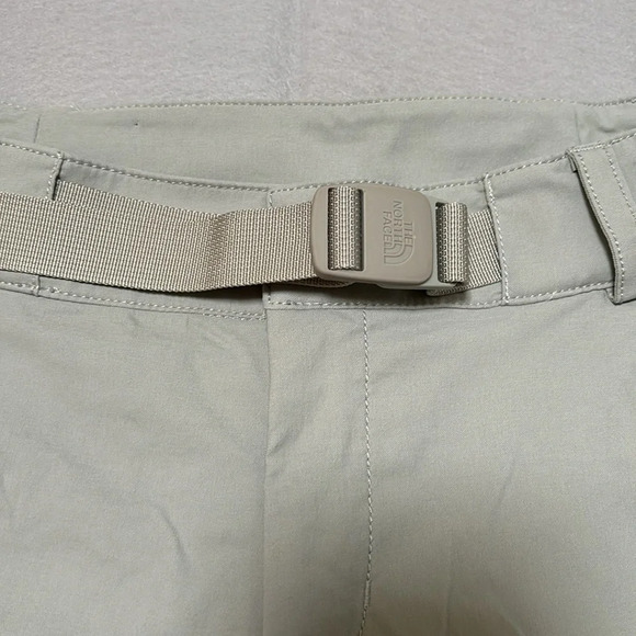 The North Face Shorts Womens 6 Belted Hybrid (H-3) - Picture 3 of 5